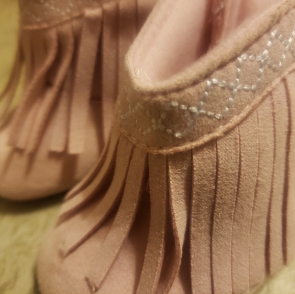 Baby girl moccasin styled boots - Picture 4 of 4
